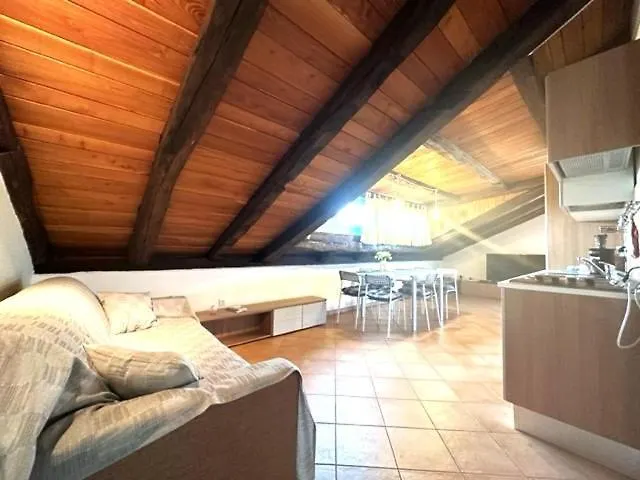 Apartment Bella Vista With Swimming Pool And Tennis Court